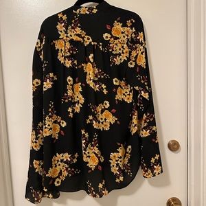 Like new faux wrap Inc floral print top